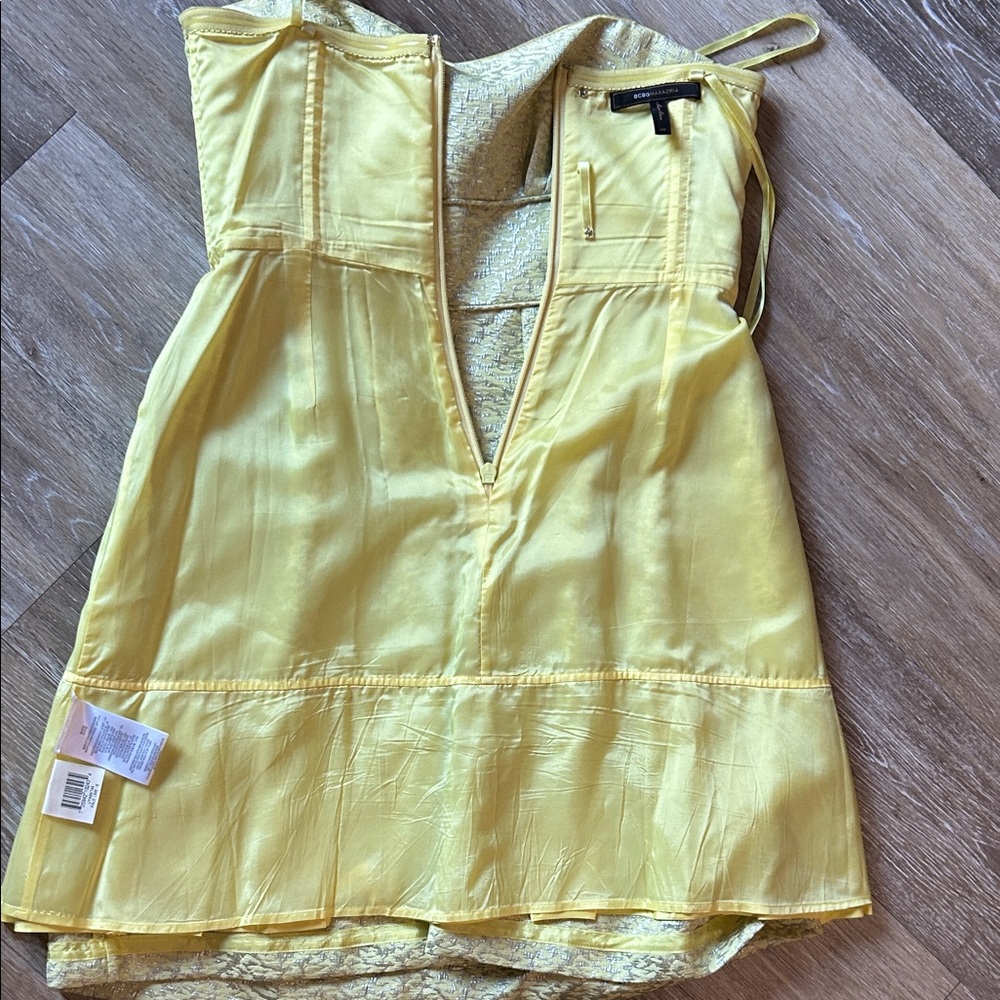 BCBGMaxAzria Strapless brocade cocktail dress - Picture 10 of 12